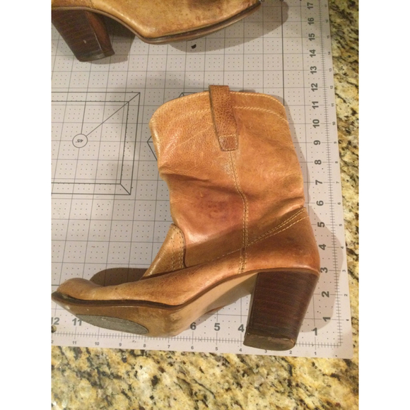 Women's Wrangler Brown Leather Cowboy Boots Size 6.5 - Picture 3 of 5